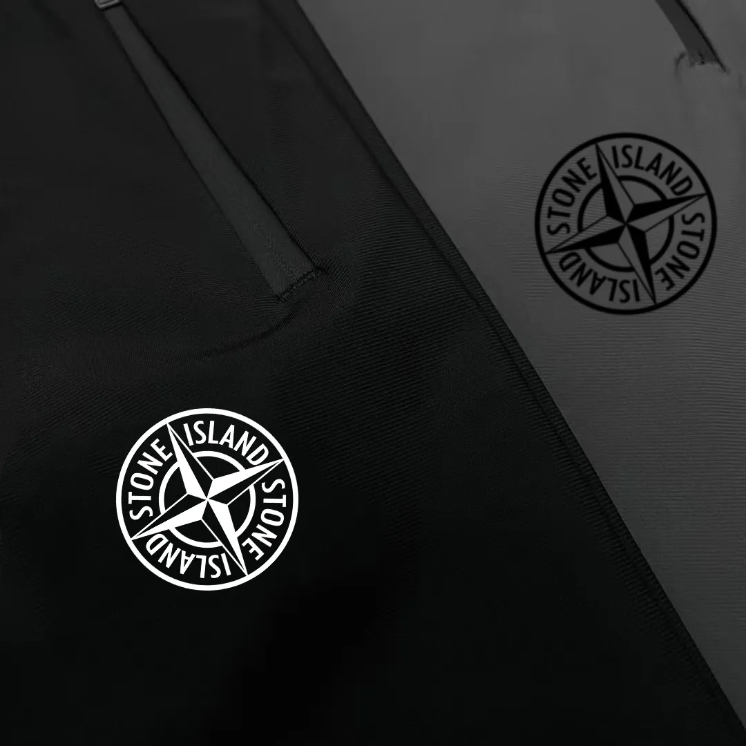 P170 Stone Island Shorts are a new generation of ice silk elastic thin shorts for summer! Products from a trading company! The best thin elastic fabric, smooth to the touch, quick-drying, perspiration-wicking, light and breathable, and also anti-wrinkle, highly elastic and non-deformable. Very comfortable in the hot summer! Simple and elegant! Ordered from a major factory, both fabrics and workmanship details are absolutely top-notch, with three-dimensional tailoring and a slimmer upper body. In the hot and long summer, it is strongly recommended to carry two pairs, a must-have! Color: Black Dark Gray Size: S-XL